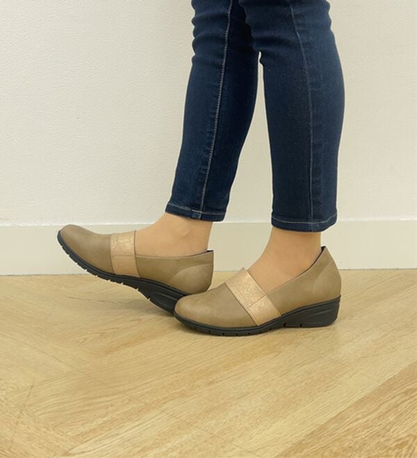 BELLUNA（ベルーナ）の「幅広ストレッチお出かけパンプス（パンプス）」｜詳細画像