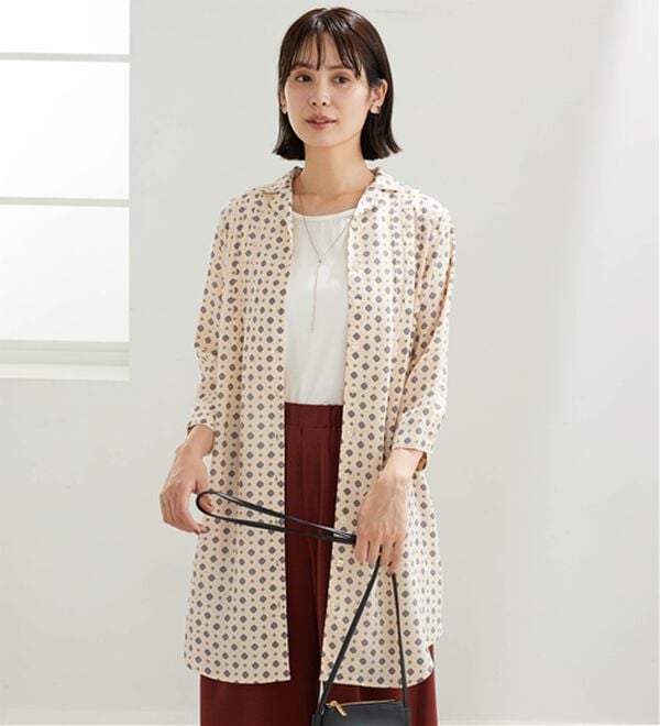BELLUNA（ベルーナ）の「ジョーゼット素材ピンタック使いワンピース（その他ワンピース）」｜アイボリー小紋柄