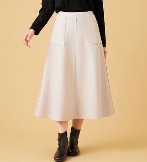 BELLUNA（ベルーナ）の「ふんわりメルトン素材ポケット付スカート（ロングスカート）」｜詳細画像