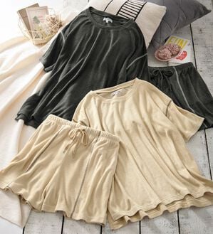 YU'NOW（ユナウ）の「【上下２点セット】ひんやりとろけるレーヨンブレンドパイルパジャマ（パジャマ・ルームウェア）」｜詳細画像