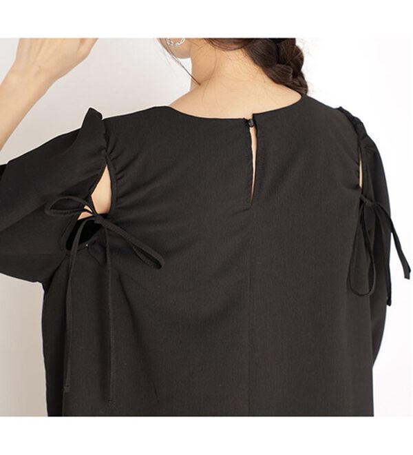 GeeRA（ジーラ）の「ふんわり素材アームスリットフレアーワンピ―ス（その他ワンピース）」｜詳細画像