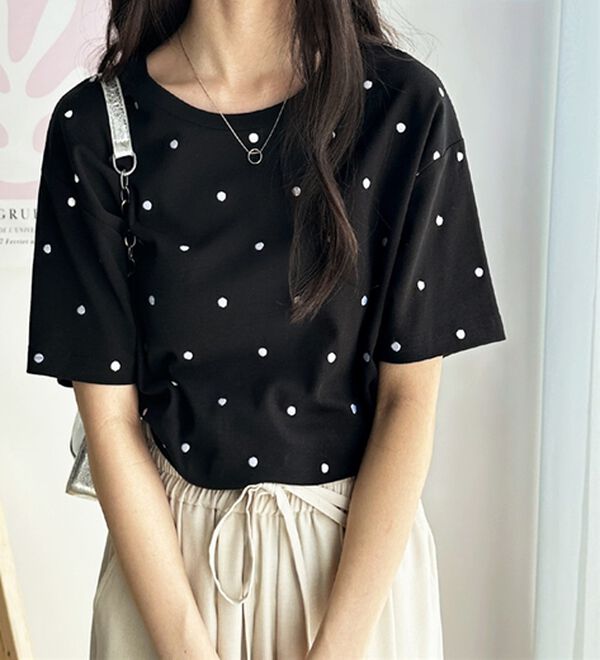 GeeRA（ジーラ）の「綿１００％ドット刺しゅうシルケットＴシャツ（Tシャツ）」｜詳細画像