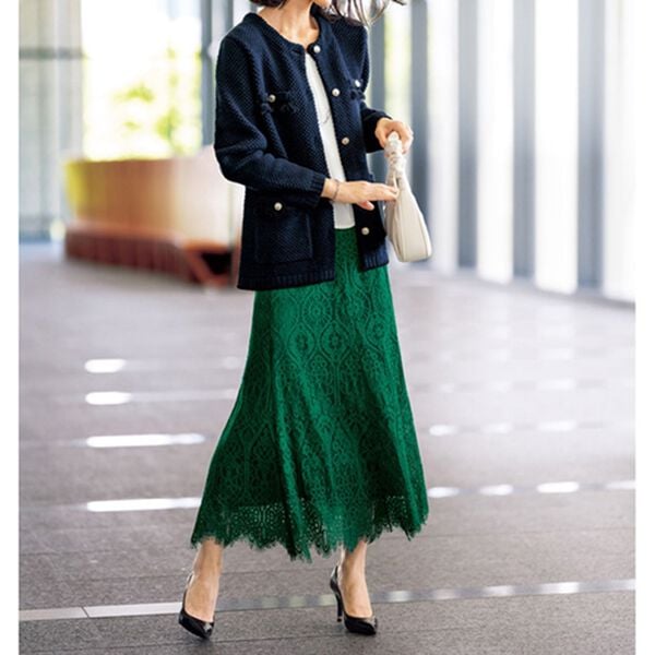 BELLUNA（ベルーナ）の「パネル柄レース素材セミフレアースカート（ロングスカート）」｜詳細画像