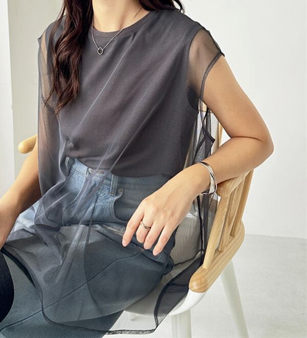 GeeRA（ジーラ）の「チュールカバーフレンチスリーブカットソー（カットソー）」｜詳細画像