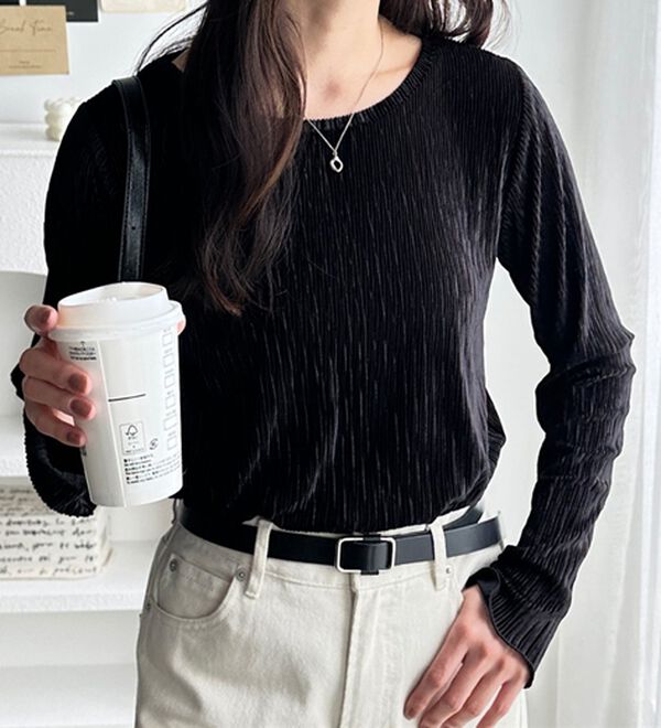 GeeRA（ジーラ）の「ベロアプリーツカットソー（カットソー）」｜詳細画像