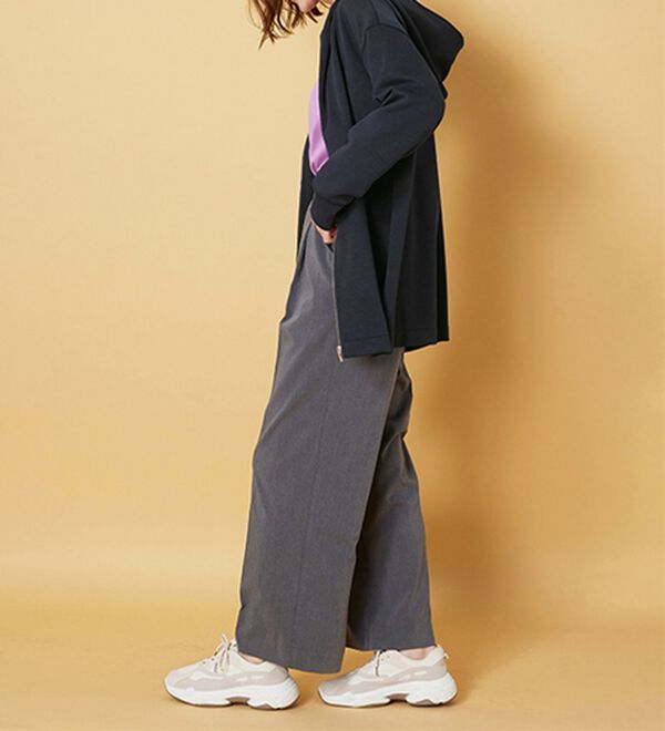 BELLUNA（ベルーナ）の「フードデザインとろみ素材ジップアップパーカー（パーカー）」｜詳細画像