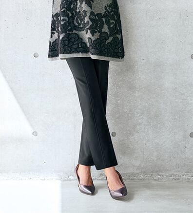 BELLUNA（ベルーナ）の「すっきり伸びる！ハイテンション美脚パンツ　ストレート（フルレングスパンツ）」