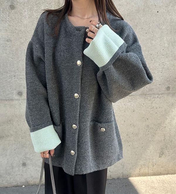 RANAN（ラナン）の「裏配色ゴールド調ボタンニットコーディガン（ニットカーディガン）」｜詳細画像