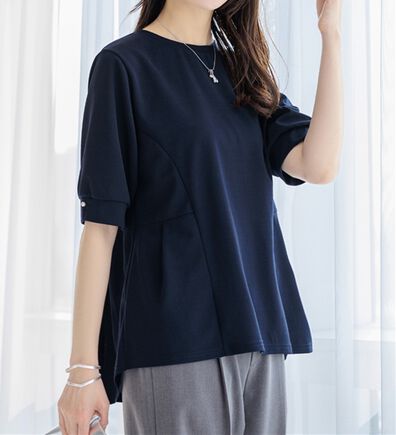 BELLUNA（ベルーナ）の「ジョーゼット素材タック使いＴブラウス（ブラウス）」