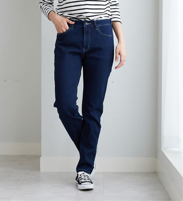 BELLUNA（ベルーナ）の「やわらかストレッチデニム素材スリムパンツ（フルレングスパンツ）」｜詳細画像