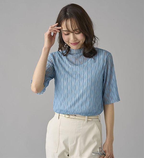 BELLUNA（ベルーナ）の「【５分袖】波柄立体ジャカードシアーインナー（カットソー）」｜詳細画像