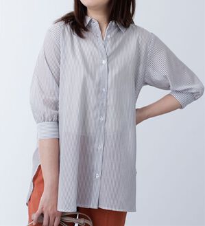 BELLUNA（ベルーナ）の「シアーストライプ素材シャツチュニック（シャツ）」｜グレー系