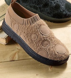 BELLUNA（ベルーナ）の「ドットデザイン軽量ニットシューズ（スリッポン）」｜オーク