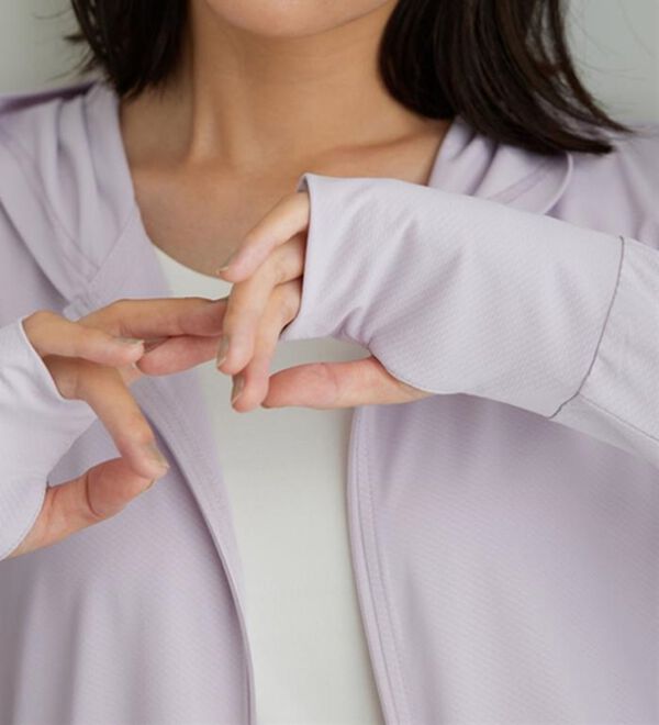 BELLUNA（ベルーナ）の「【接触冷感/UV対策/軽量】ヒンヤリ＆UV対策軽量パーカー（パーカー）」｜詳細画像