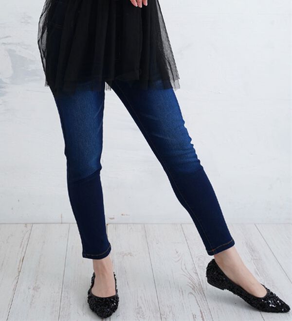 A HAPPY MARILYN（アハッピーマリリン）の「【Ｍ～８Ｌ】夏でもひんやり。足元に魔法をかけて。接触冷感 UV 魔法の美ライン ストレッチ スキニー デニムパンツ（スリム・スキニーパンツ）」｜インディゴ／加工有り