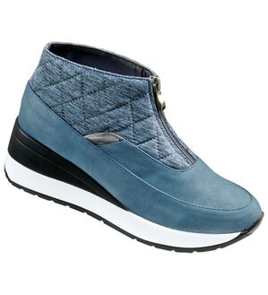 BELLUNA（ベルーナ）の「４Ｅ厚底キルティングショートブーツ（ブーツ）」｜ターコイズ