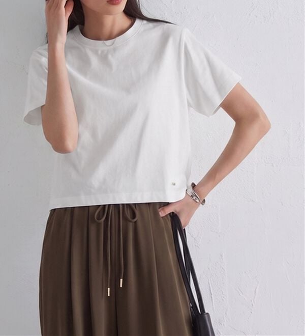 RANAN（ラナン）の「【5つの機能付】ひんやり着回し抜群ベーシックＴシャツ＜選べる着丈＞（Tシャツ）」｜詳細画像