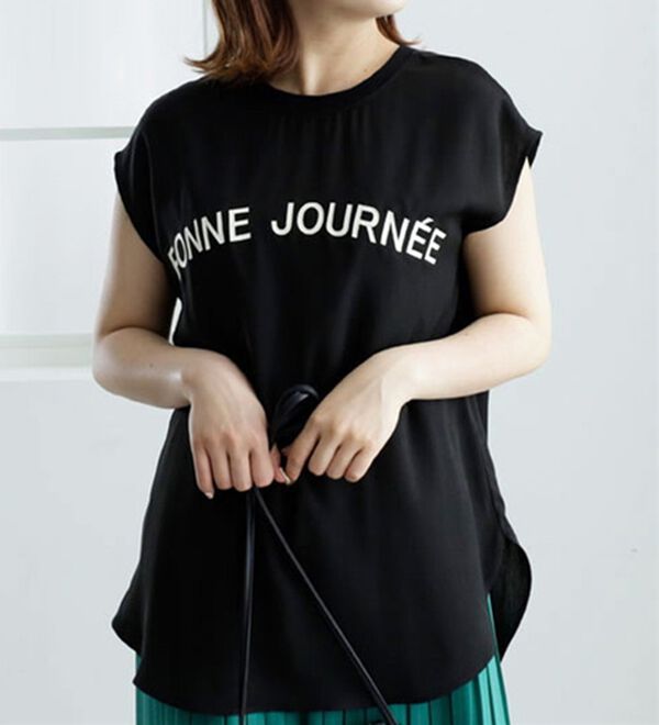 BELLUNA（ベルーナ）の「ジャカード楊柳ロゴプルオーバー（カットソー）」｜黒