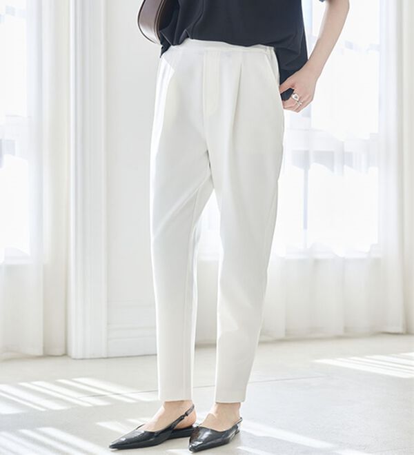 RANAN（ラナン）の「【選べる股下】美脚シルエットタックパンツ（フルレングスパンツ）」｜詳細画像