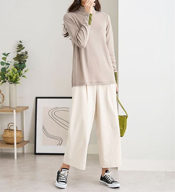 BELLUNA（ベルーナ）の「しっとり素材配色デザインプルオーバー（カットソー）」｜詳細画像