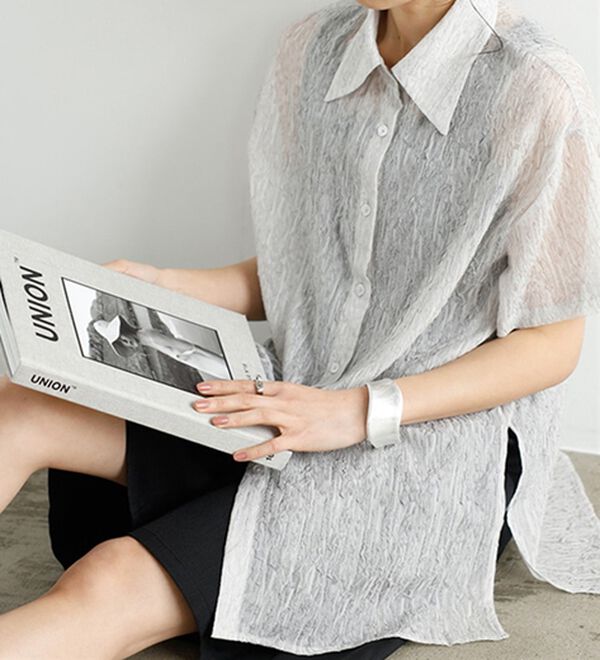 GeeRA（ジーラ）の「ニュアンスワッシャーシアーシャツ（シャツ）」｜ライトグレー