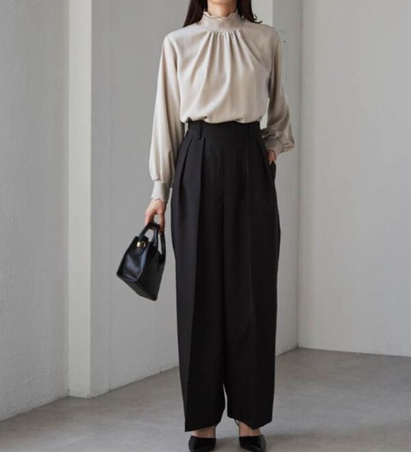 RANAN（ラナン）の「スカラップリブニット使いブラウス（ブラウス）」｜詳細画像