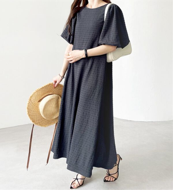 GeeRA（ジーラ）の「ボリューム袖楽ちん表面感ワンピース（カットソーワンピース）」｜詳細画像