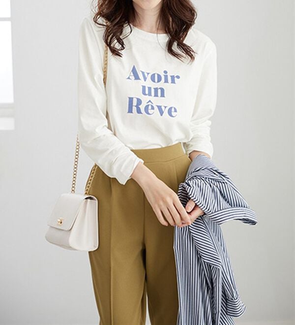 BELLUNA（ベルーナ）の「着回し上手に！きれい見え綿１００％素材ロゴプルオーバー（カットソー）」｜詳細画像