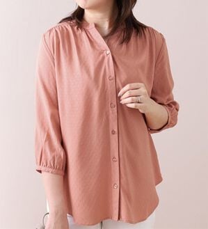 BELLUNA（ベルーナ）の「ひんやり涼感レーヨンドビー素材ブラウス（ブラウス）」｜コーラル