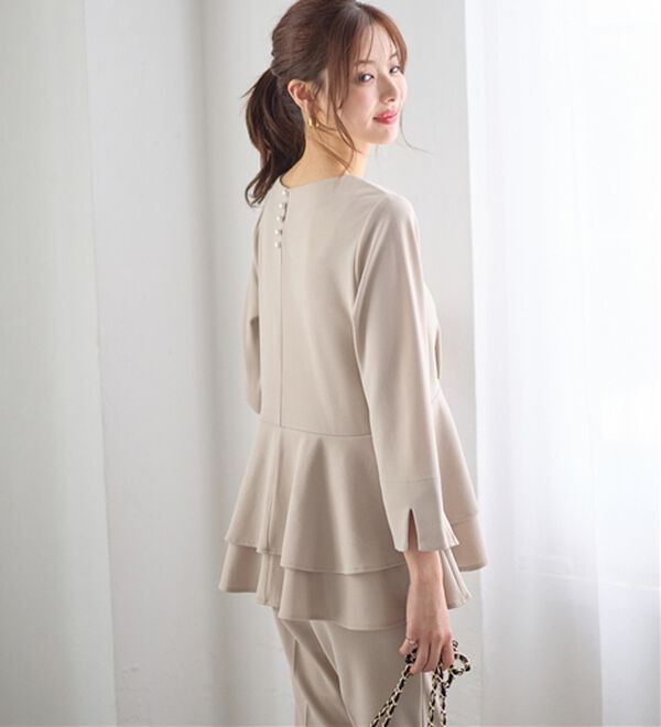 GeeRA（ジーラ）の「【2点セット】ペプラムティアードブラウスセットアップ（その他スーツ）」｜詳細画像