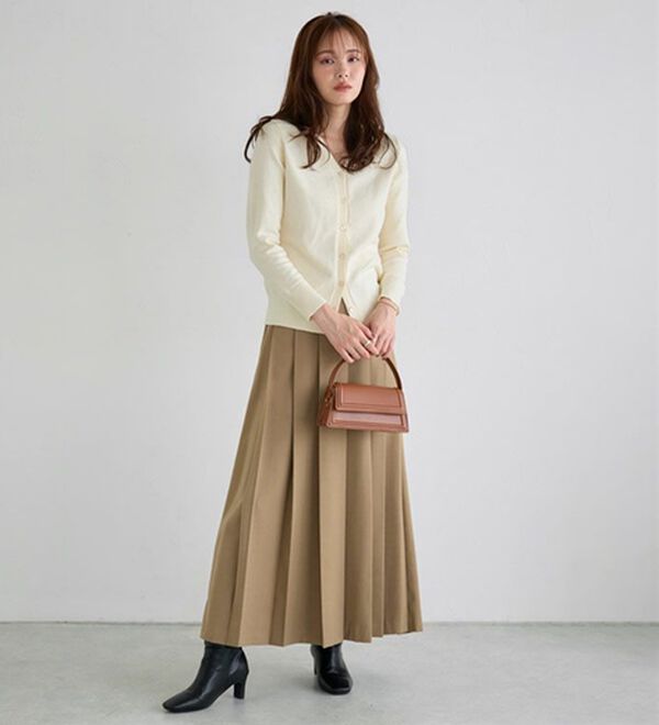 Pierrot（ピエロ）の「【Ｍ～３Ｌ】ふんわり質感プレミアムカシミヤタッチカーディガン（ニットカーディガン）」｜詳細画像