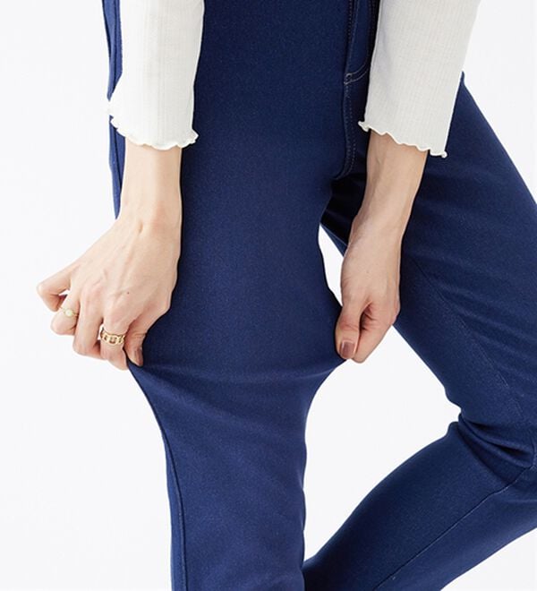 BELLUNA（ベルーナ）の「裏ベロアストレッチデニムパンツ（フルレングスパンツ）」｜詳細画像