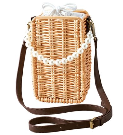 BELLUNA（ベルーナ）の「パールがきらめくミニかごバッグ（ショルダーバッグ）」