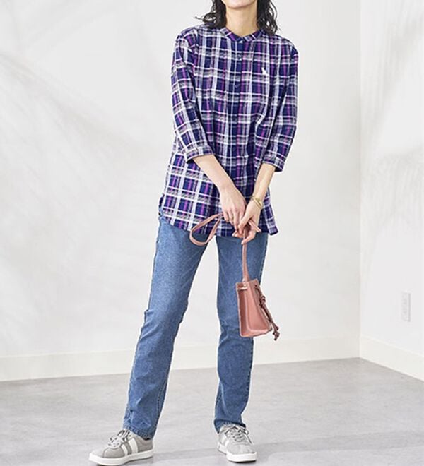 BELLUNA（ベルーナ）の「綿１００％刺しゅうデザインシャツ（シャツ）」｜詳細画像