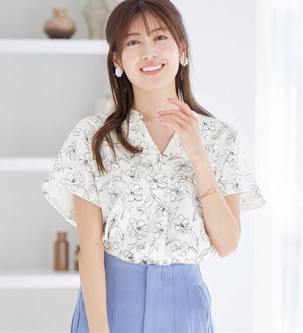 alotta（アロッタ）の「【４つの機能付】ひんやりスキッパーＴシャツブラウス（ブラウス）」｜詳細画像