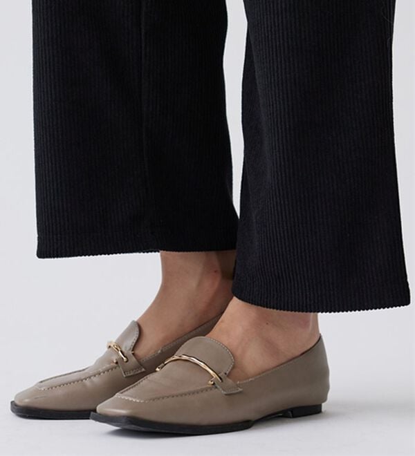 BELLUNA（ベルーナ）の「なめらかコーデュロイワイドパンツ（ワイドパンツ・ガウチョ）」｜詳細画像