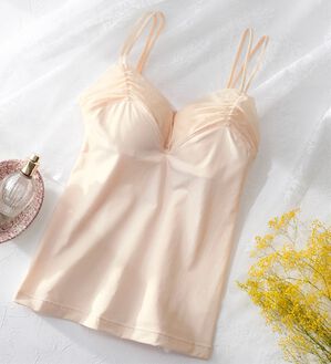 YU'NOW（ユナウ）の「まる胸メイクのちゅるんブラキャミ（ブラトップ・カップ付きインナー）」｜詳細画像