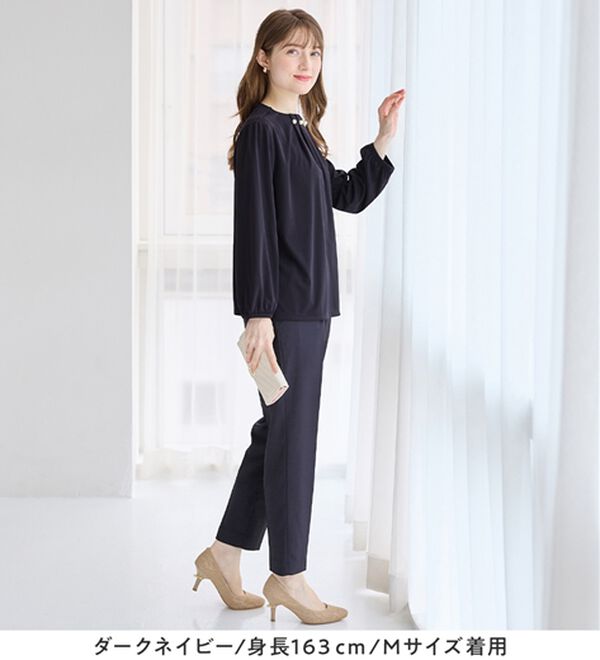 alotta（アロッタ）の「のびのび楽ちん！多機能上品パールデザインブラウス（ブラウス）」｜詳細画像