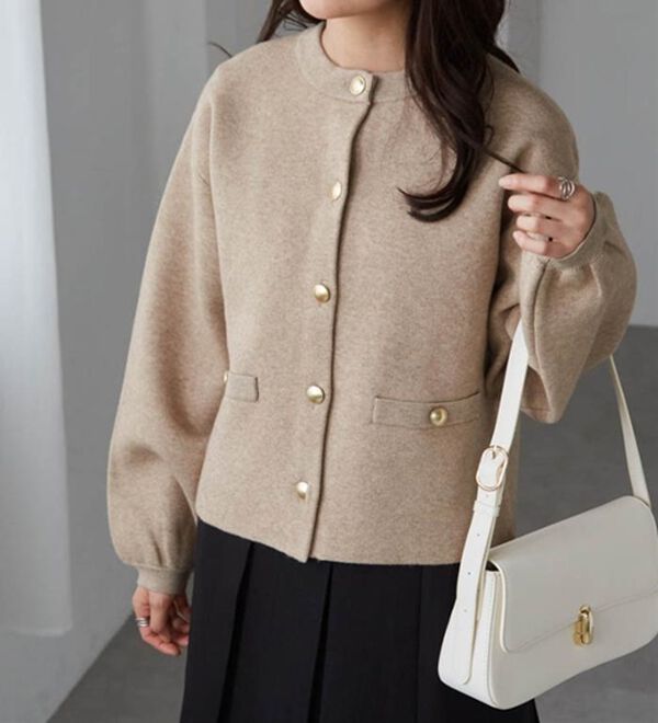 RANAN（ラナン）の「【4つの機能付き】洗える！ゴールド調ボタンニットカーディガン（ニットカーディガン）」｜詳細画像