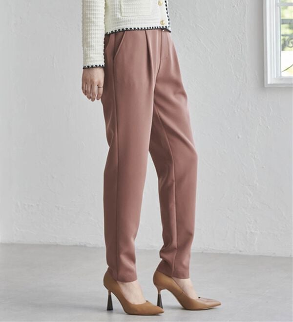 RANAN（ラナン）の「【選べる股下】美脚シルエットタックパンツ（股下６１・６５ｃｍ）（フルレングスパンツ）」｜詳細画像