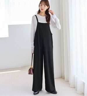 Viola e Viola（ヴィオラ エ ヴィオラ）の「すっきり細魅せカットジョーゼットサロペット（オールインワン）」｜ブラック