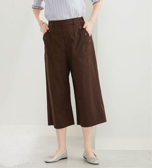 BELLUNA（ベルーナ）の「サラリ綿混ボタン使いキュロットパンツ（その他パンツ）」｜詳細画像