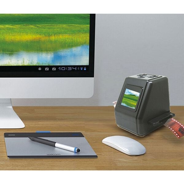 「思い出フィルムスキャナー（テレビ・オーディオ・カメラ機器）」｜詳細画像