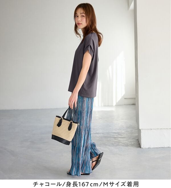 Viola e Viola（ヴィオラ エ ヴィオラ）の「脱普通！すっきり見え大人の上品Ｔシャツ（Tシャツ）」｜詳細画像