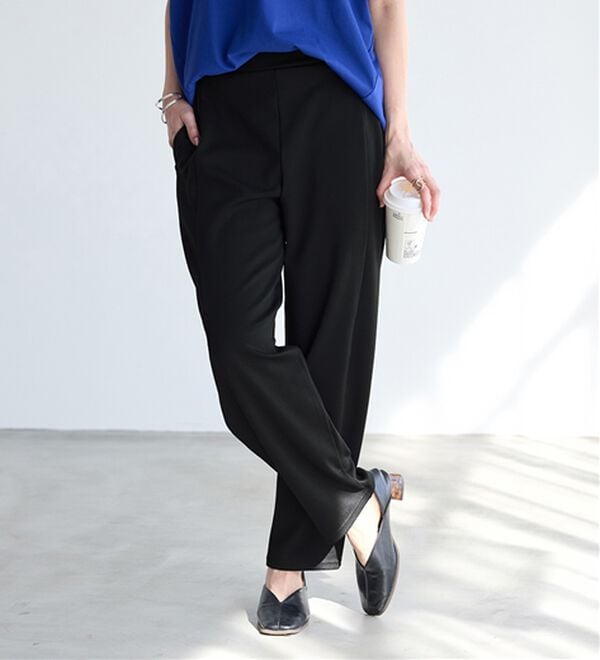 BELLUNA（ベルーナ）の「シュッと体型カバー！ワイドテーパード美脚パンツ（フルレングスパンツ）」｜黒