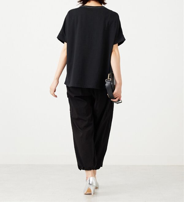 BELLUNA（ベルーナ）の「ステッチデザイン切替プルオーバー（カットソー）」｜詳細画像