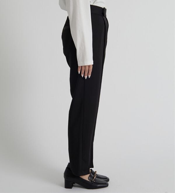 BELLUNA（ベルーナ）の「【低身長さん向け】美脚見えスリットテーパードパンツ（テーパードパンツ）」｜詳細画像