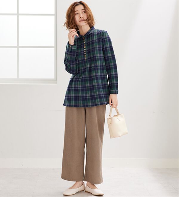 BELLUNA（ベルーナ）の「【ふわふわ裏ファー】パチパチしにくい裏ファーオーバーブラウス（ブラウス）」｜詳細画像