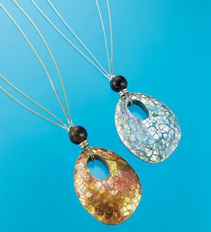 BELLUNA（ベルーナ）の「水牛使いシェルペンダント（その他ファッション小物）」｜詳細画像