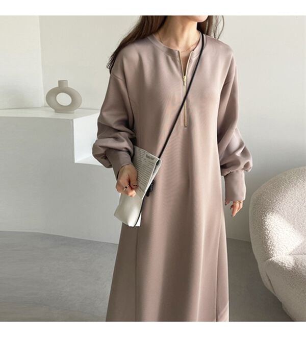 GeeRA（ジーラ）の「【再入荷】1枚で決まる！ハーフジップフレアワンピース（カットソーワンピース）」｜詳細画像